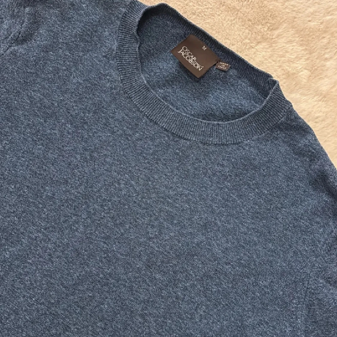 Blå stickad tröja från Oscar Jacobson - 2