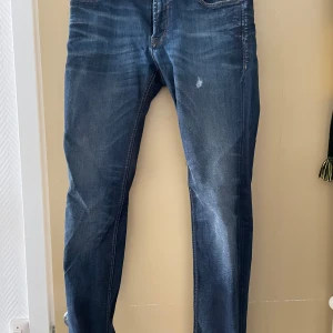 Jack & Jones jeans  - Slim jeans. Aldrig använda. Storlek 32/32