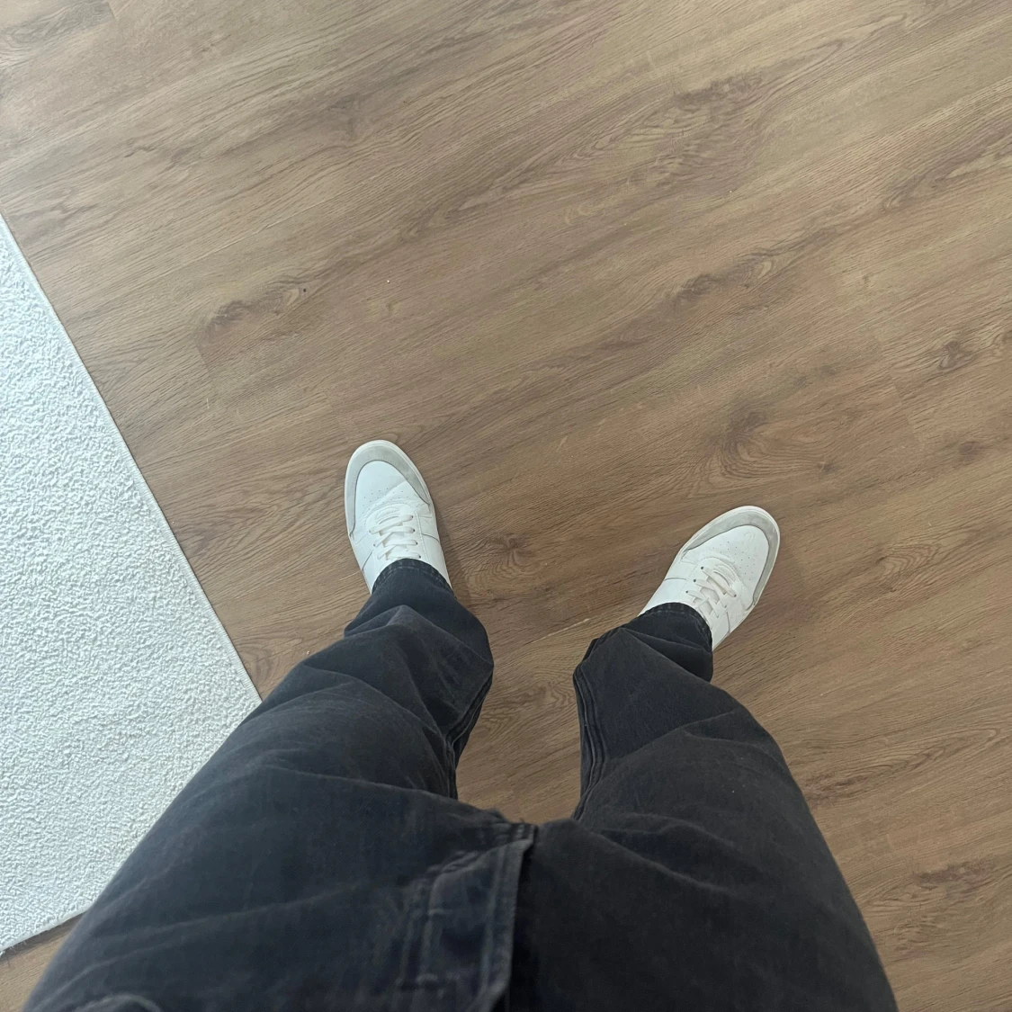 Svarta Weekday straight jeans - 1