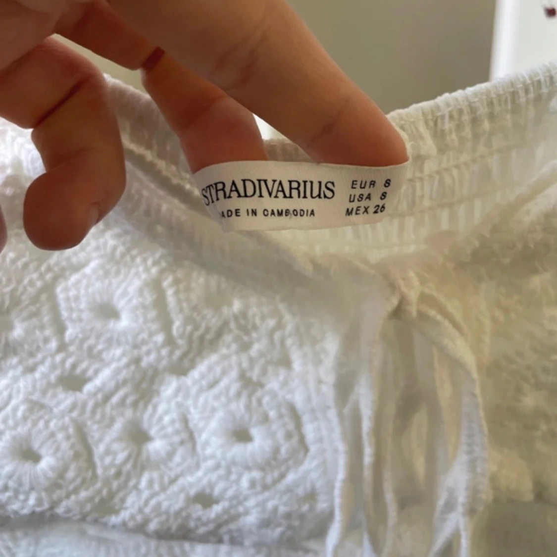 Vit virkad linnetopp  - 3