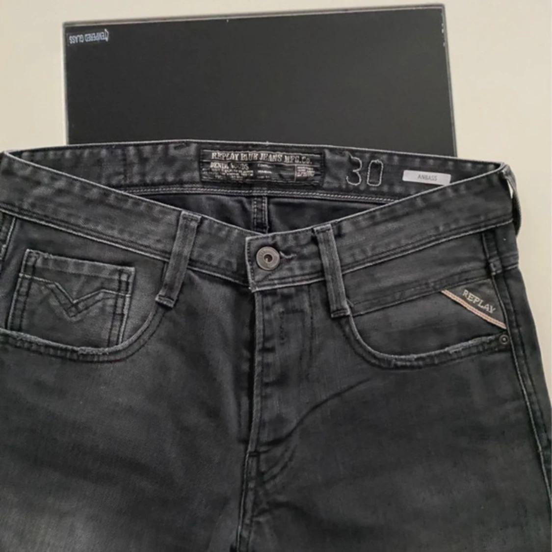Svarta Replay Anbass jeans - 1