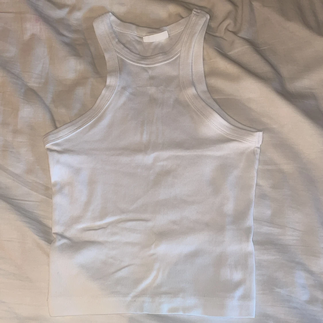 Vit ribbad linnetopp