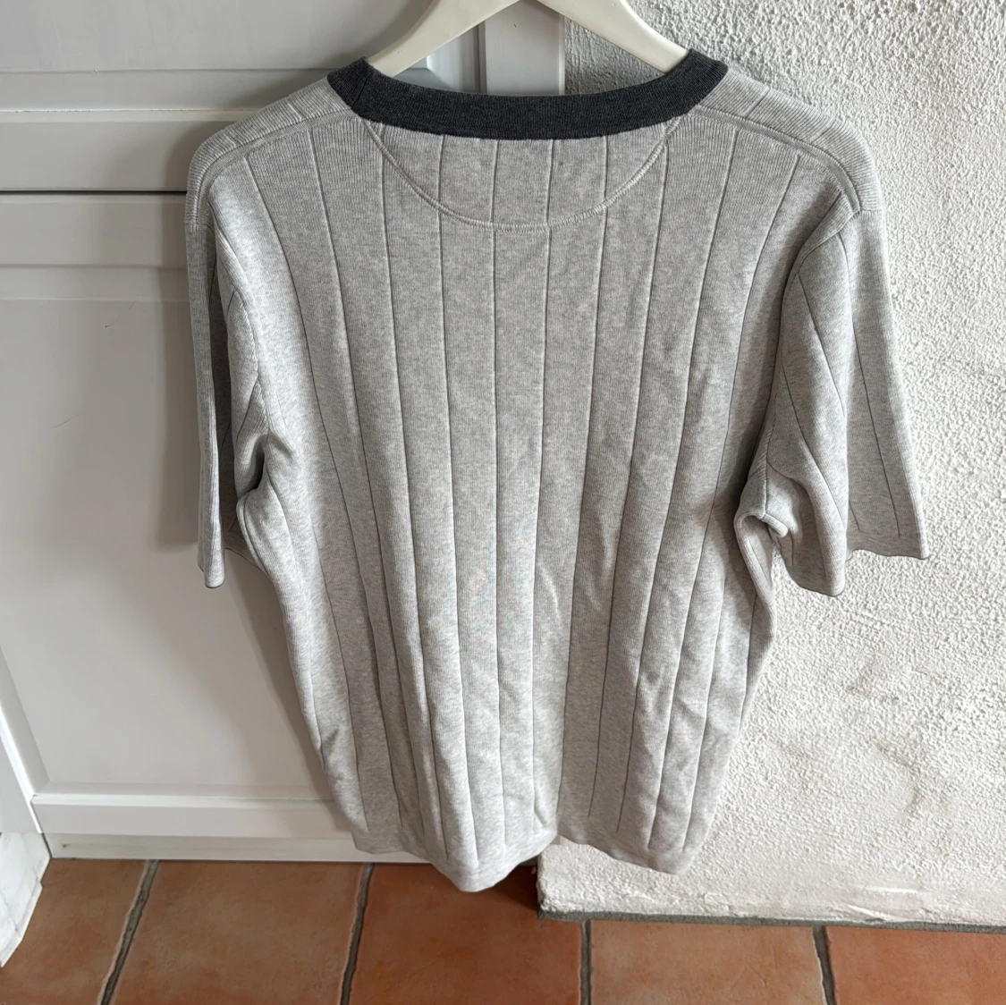 Grå randig pikétröja Brunello Cucinelli - 2