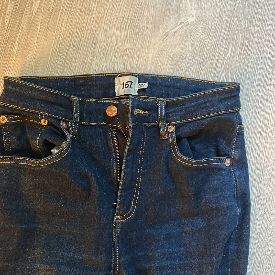 Mörkblå flare jeans från 157 - 2