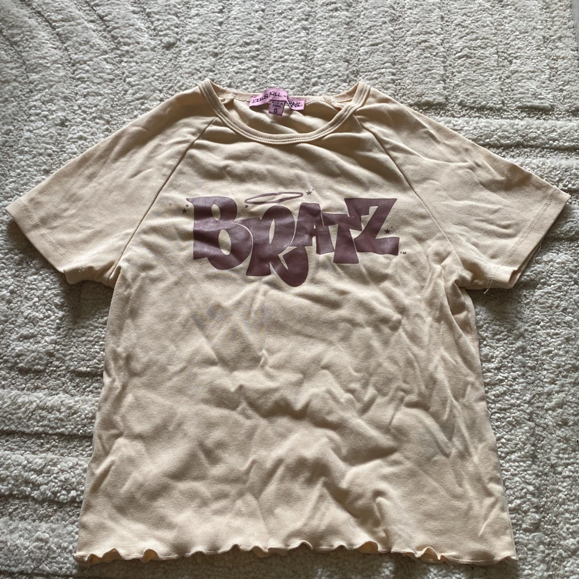 Beige Bratz t-shirt från Dolls Kill