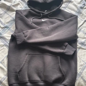 Nike ”vintedg” hoodie - Nog den skönaste hoodien jag någonsin haft på mig.