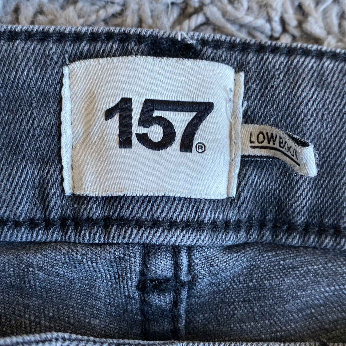 Grå bootcut jeans från 157 - 3