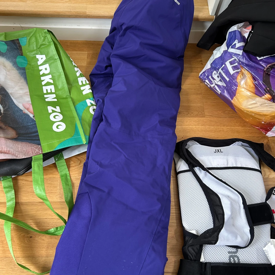 Lila täckbyxor från Peak Performance - 1