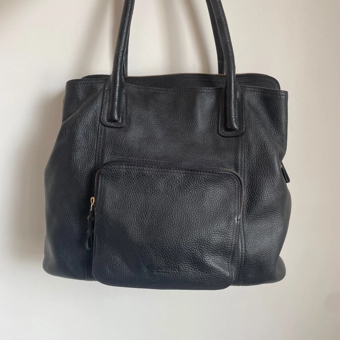 Svart skinn axelväska 