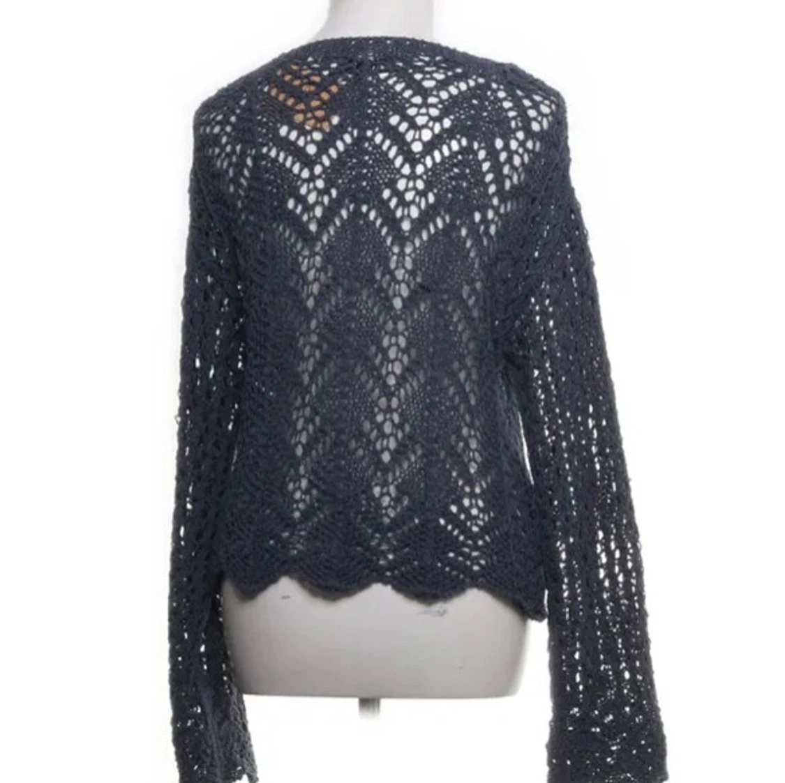 Blå stickad tröja med hålmönster från Zara - 1