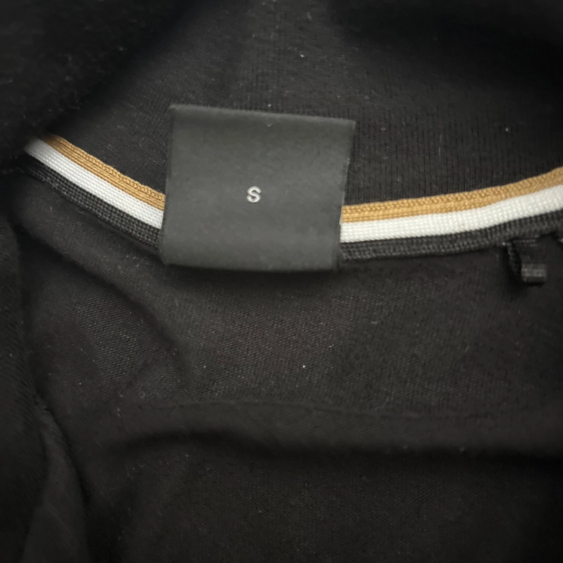 Svart zipjacka från BOSS, stl S - 3