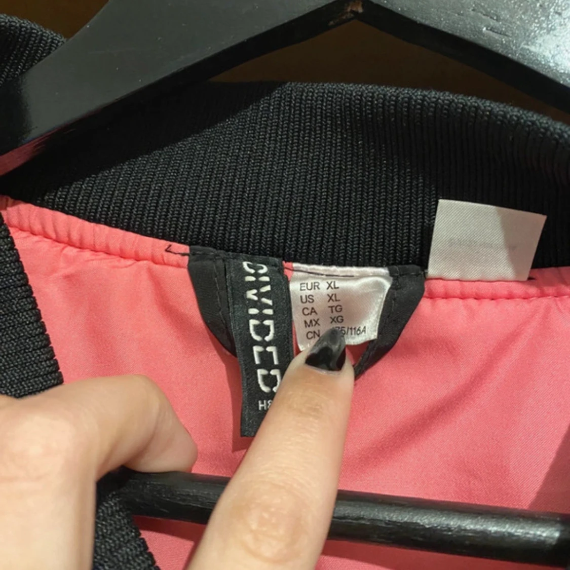 Svart bomberjacka Nirvana Divided XL - 1