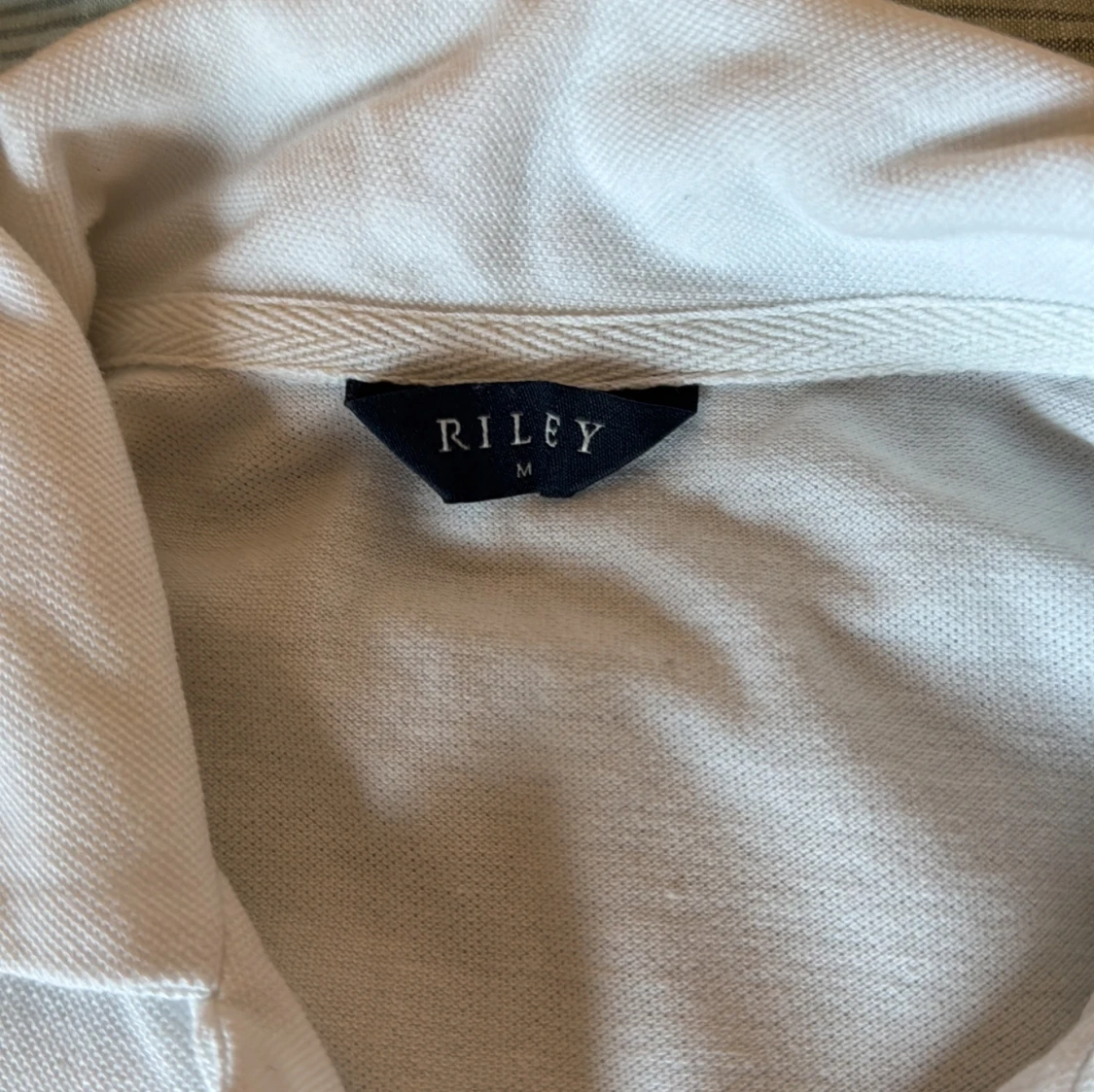 Vit kortärmad skjorta från Riley - 2