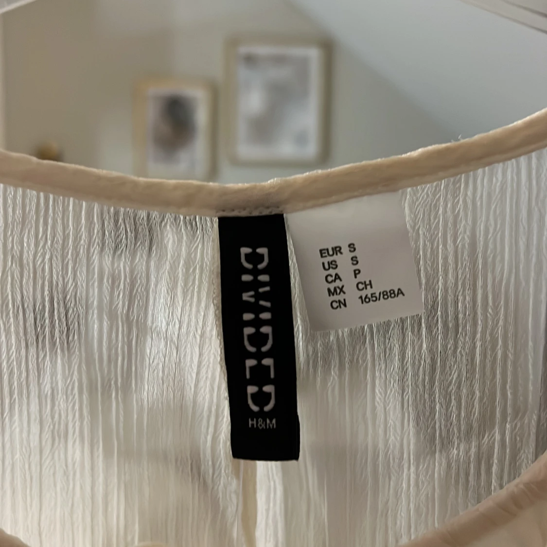 Vit volangblus från H&M Divided - 3