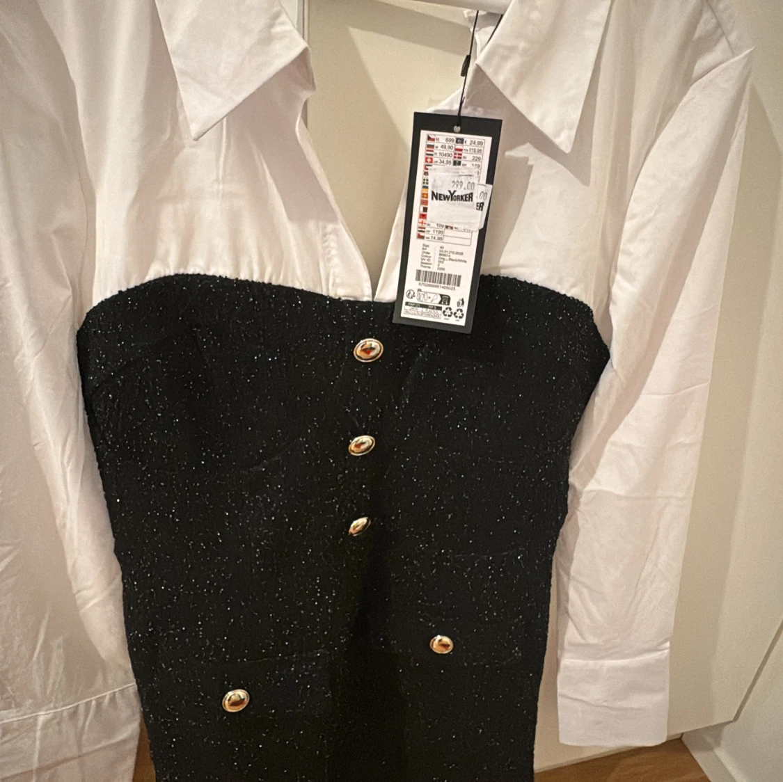 Svartvit klänning från New Yorker