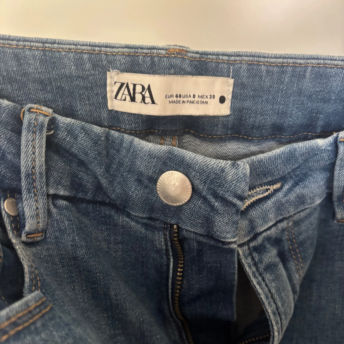 Blå bootcut jeans från Zara, strl 40 - 3
