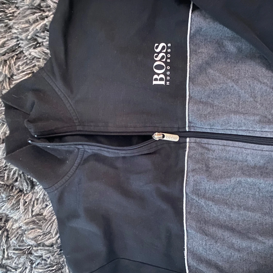 Hugo Boss tröja - 1