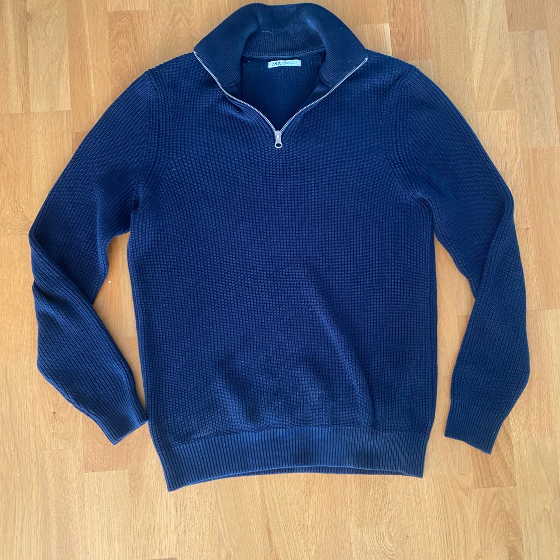 Marinblå stickad half zip-tröja Zara