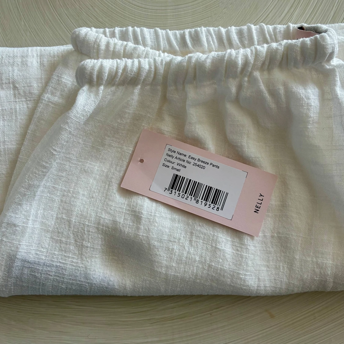 Vita linnebyxor från Nelly med snörning - 1