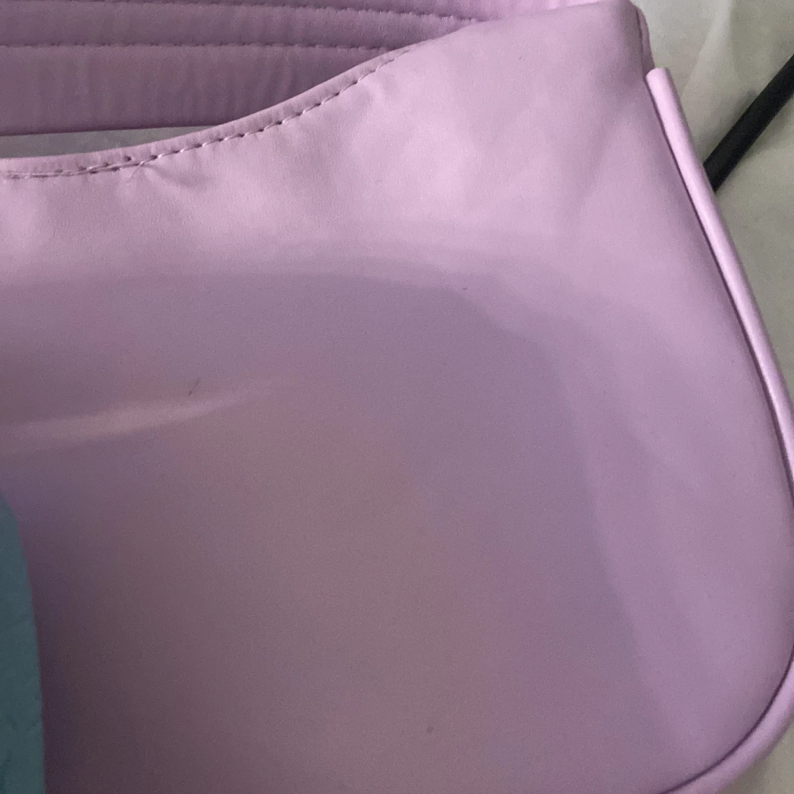 Pastellblå och lila axelväskor - 2