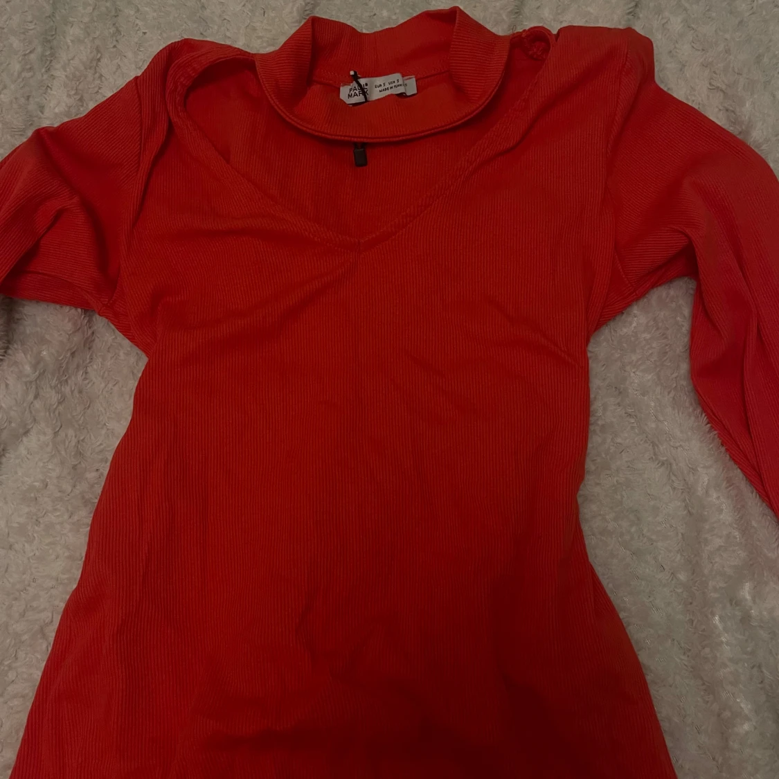 Röd ribbad polotröja från Paul Mark