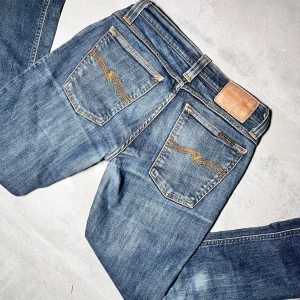 Nudie jeans - Nudie jeans | Modell Thight Long John | Riktigt bra skick | Storlek W28 L32. 