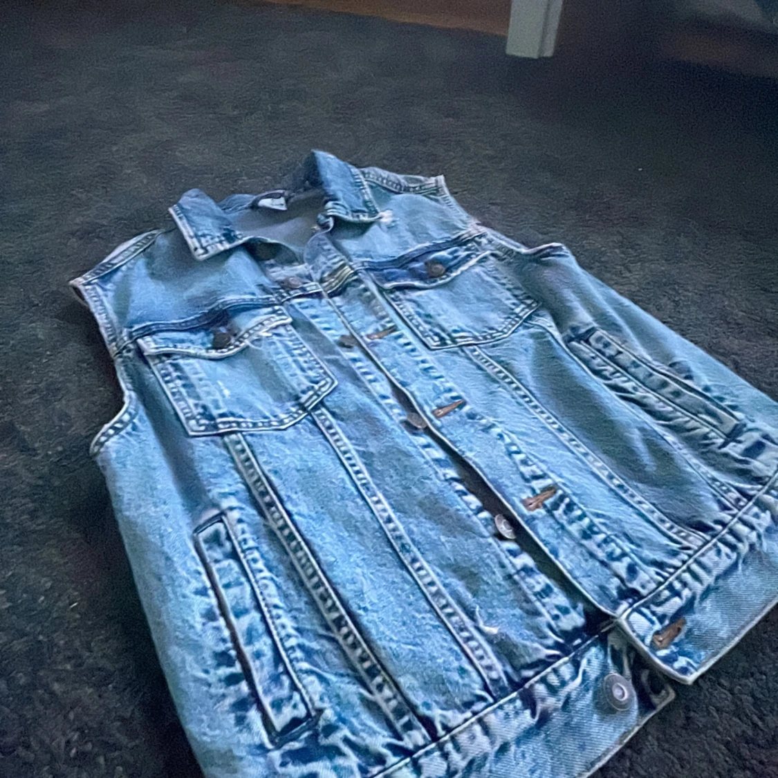 Ljusblå jeansväst 80's Edition - 1