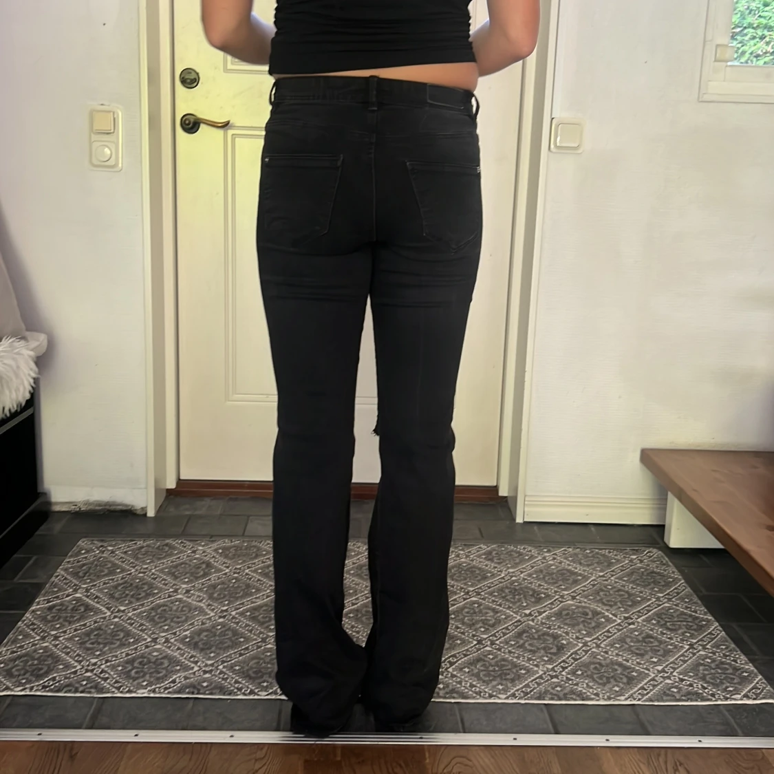 Svarta bootcut jeans från ONLY - 1