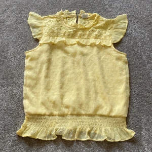 Topp - Söt tröja från Lindex💕