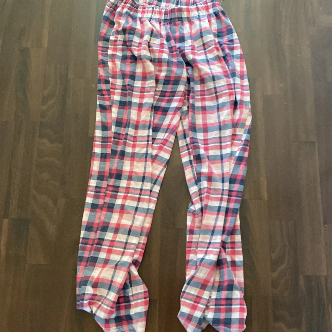 Rosa och blå rutiga pyjamasbyxor BPC S