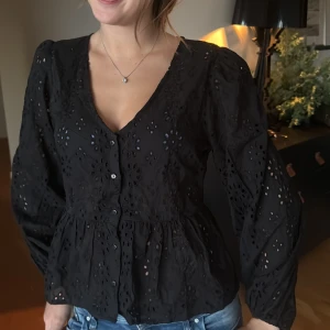 Blus - Fin blus