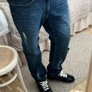 Custom jeans  - As feta jeans som är egendesignade, sjukt feta till  med dom olika deffekterna och passar bra nu till hösten! Kom bara med frågor om ni har, priset kan såklart diskuteras! 