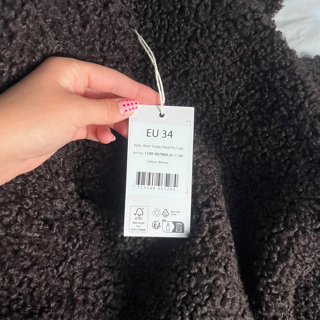 Brun teddyjacka med PU-detaljer - 1