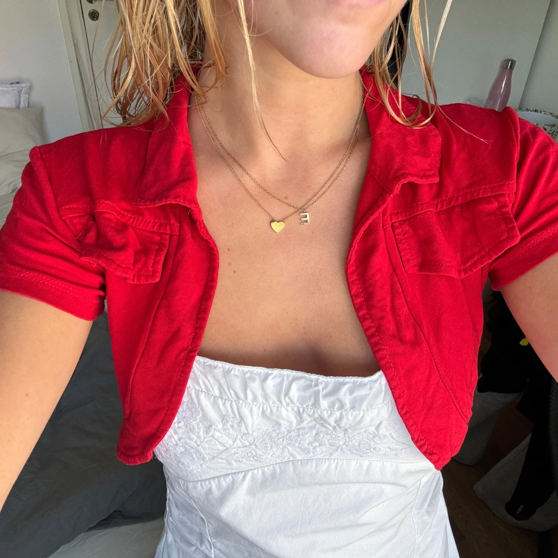 Röd croppad jacka från OXYD