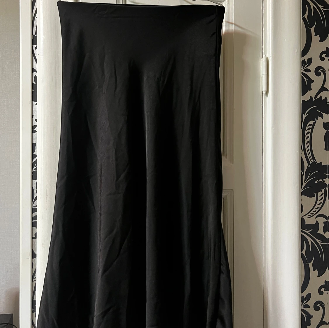 Svart satinkjol från New yorker