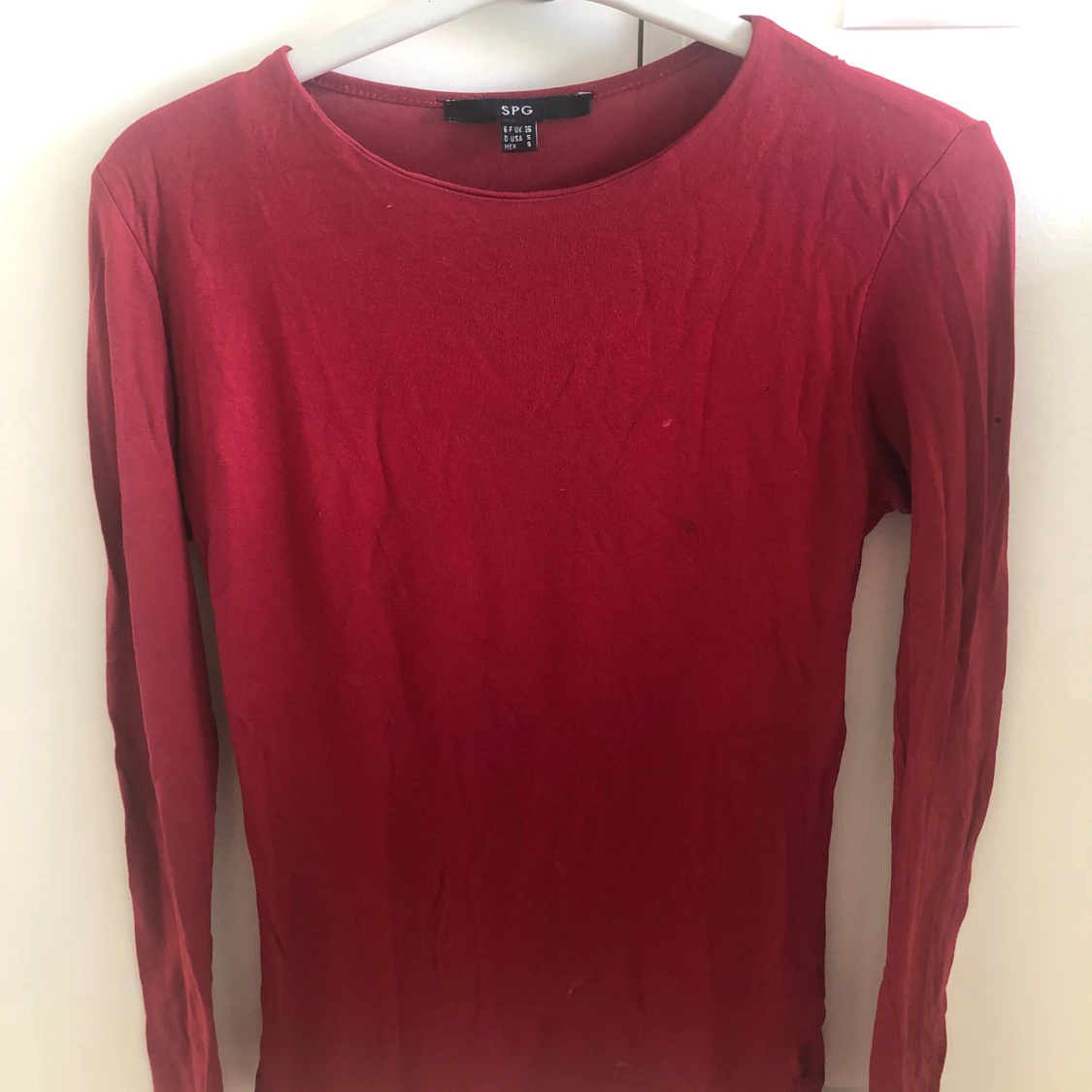 Röd långärmad tröja från SPG