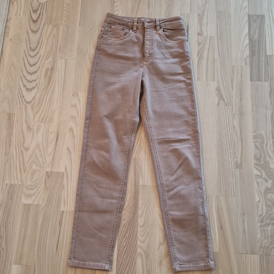 Oanvända beige skinny jeans från ASOS - 2