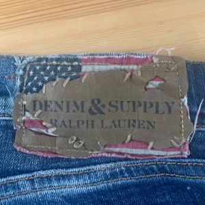 Ralph Lauren Shorts - 🫶Snygga blå jeansshorts från Ralph Lauren som jag säljer p.g.a att de ej kommer till användning🫶 📏Storlek 29W Midjemått:78cm📏 💕Det är bara att skriva om du undrar något💕