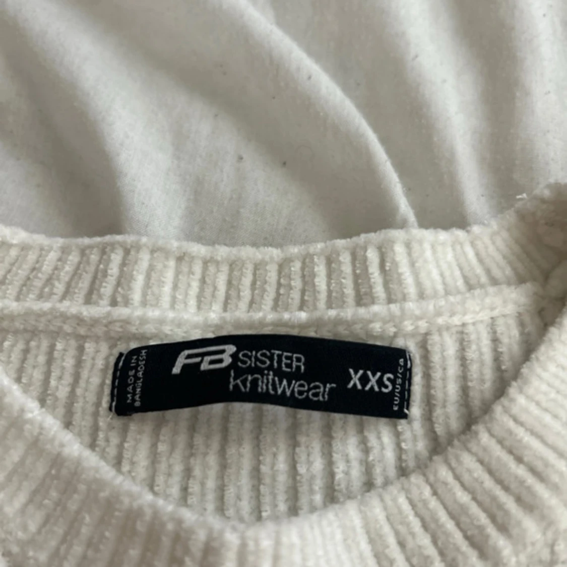 Vit ribbstickad tröja FB Sister - 1