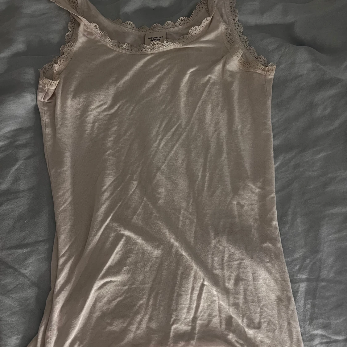 Vit spetskantad linnetopp JDY XS - 1