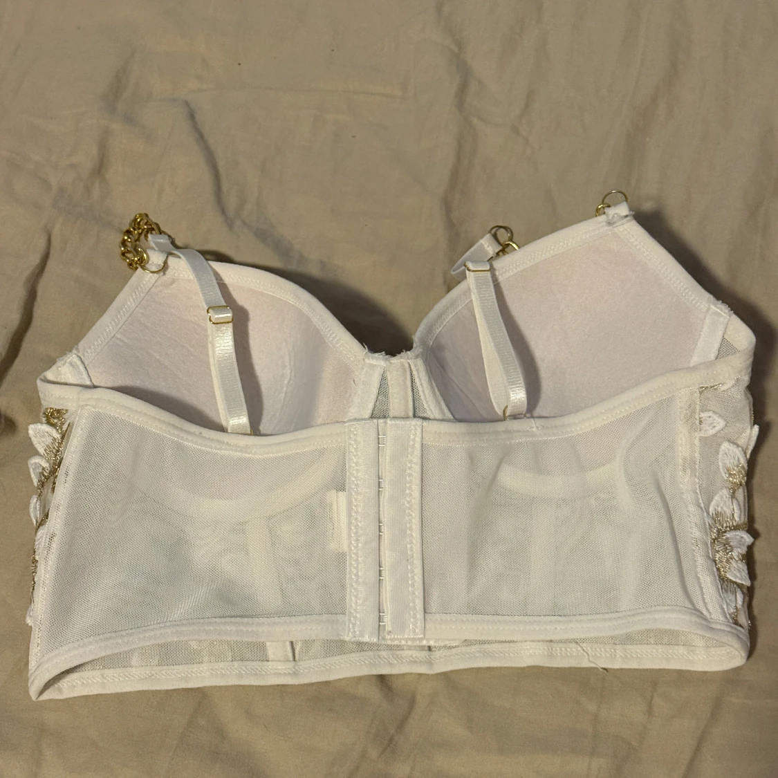 Vit och guldig broderad bralette - 1