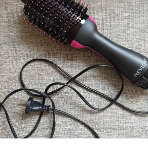 Revlon One-Step Volumizer hårborste - Mycket bra skick 