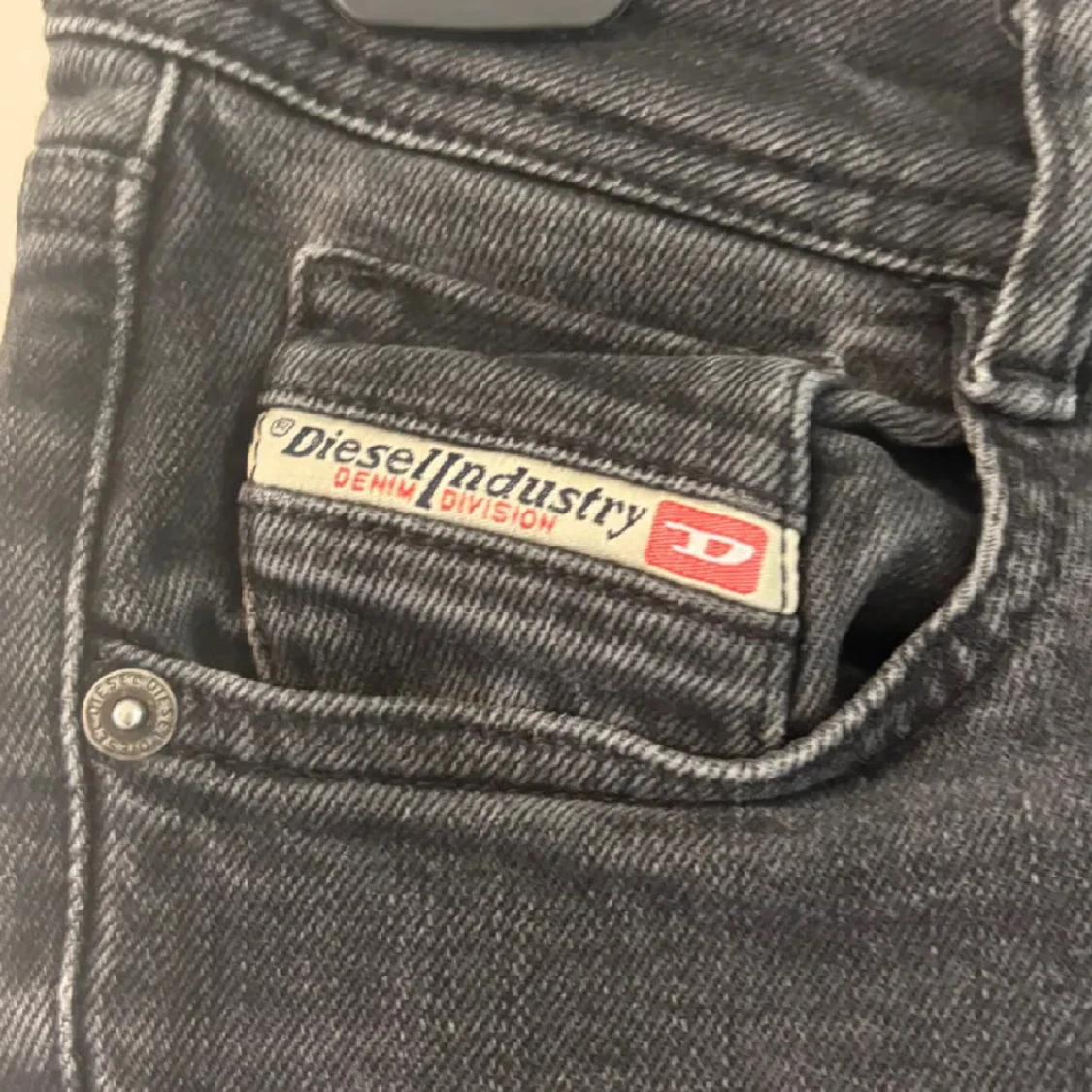 Svarta bootcut jeans från Diesel - 2