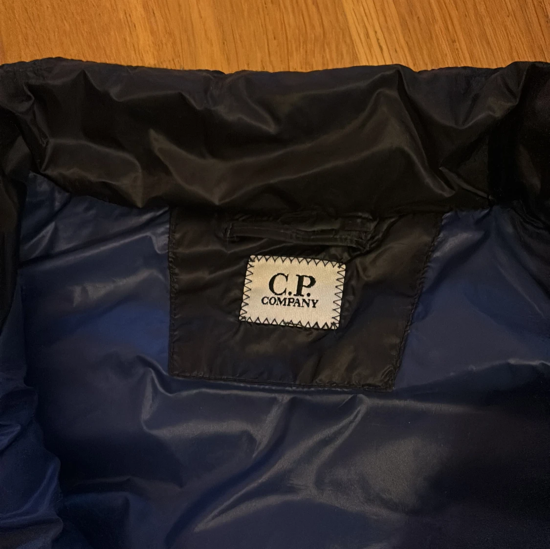 Mörkblå väst från C.P. Company - 2