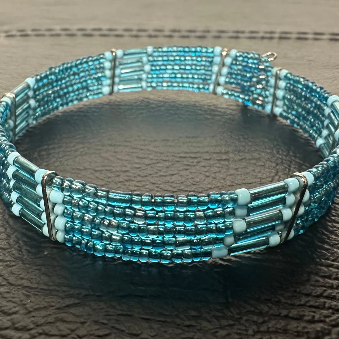 Vintage 90-tals wrap-armband – blå glaspärlor i bohostil - 3