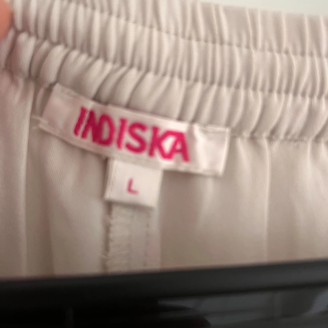 Beiga mjukisbyxor från Indiska - 3