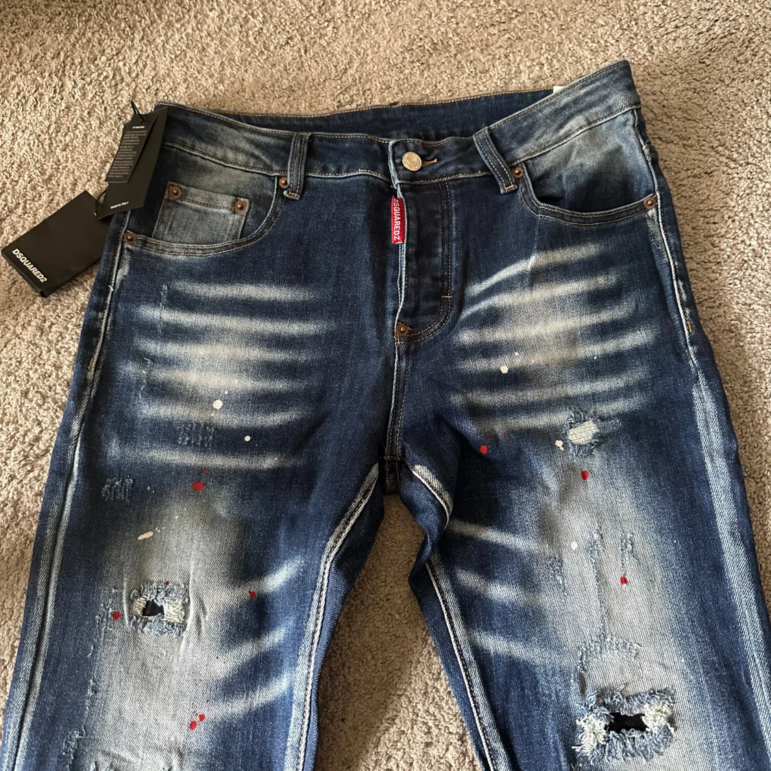DSQUARED2 jeans ( kvitto finns )