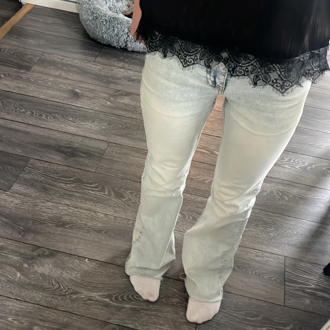 Ljusblå bootcut jeans