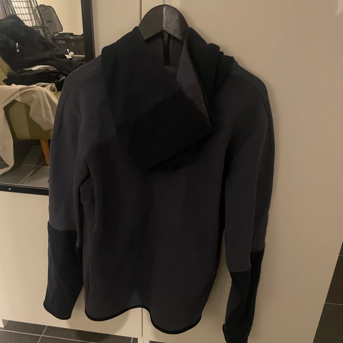 Nike marinblå hoodie med dragkedja - 1