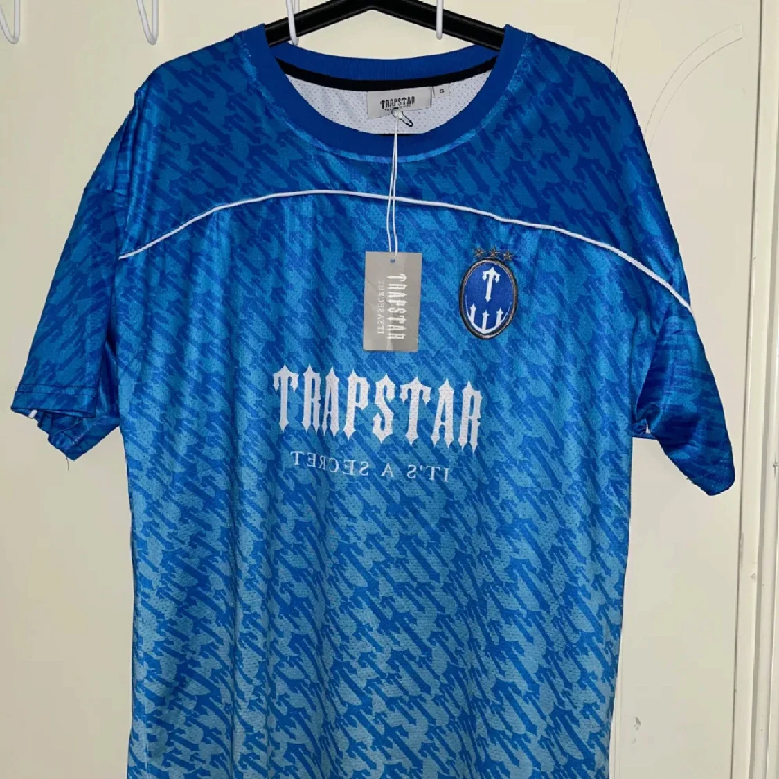 Blå Trapstar fotbollströja med tryck